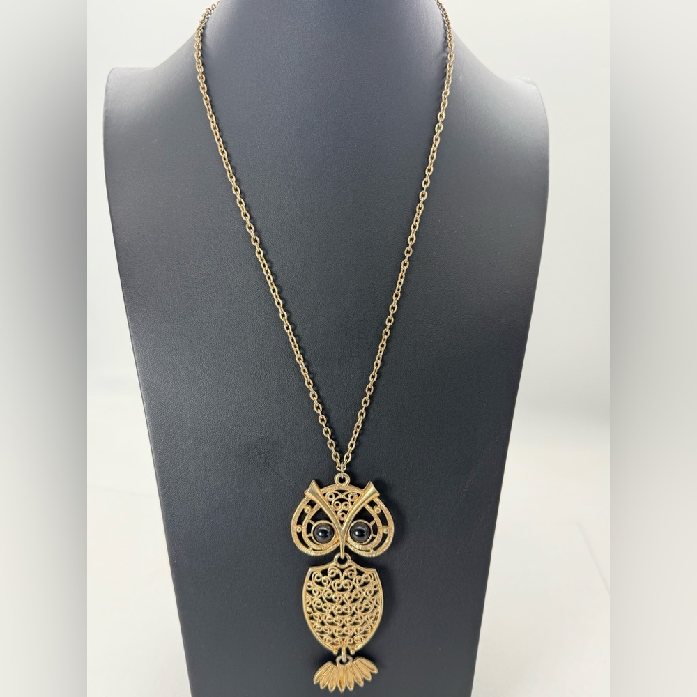 Vintage 70s Sarah‎ Coventry Big Owl Necklace Gold Tone Reticulated Pendant Gift